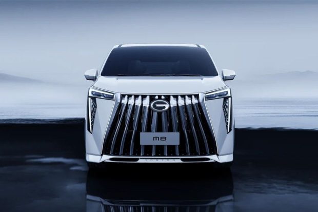 جی ای سی M8 - نمای جلو