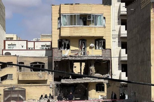 نجات جان هنگام حمله هوایی در طبقات بالای ساختمان