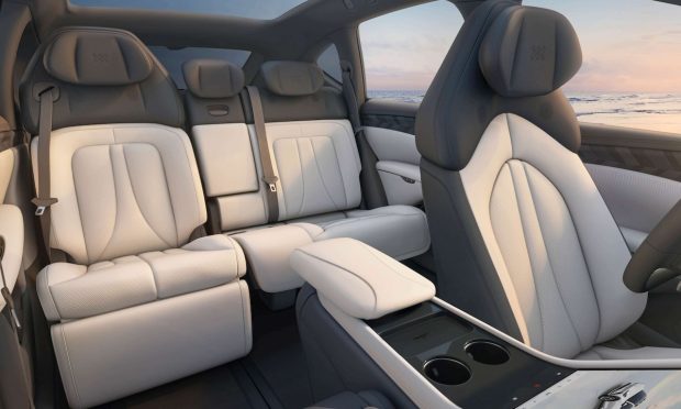 نمای کابین کراس اوور IM LS7