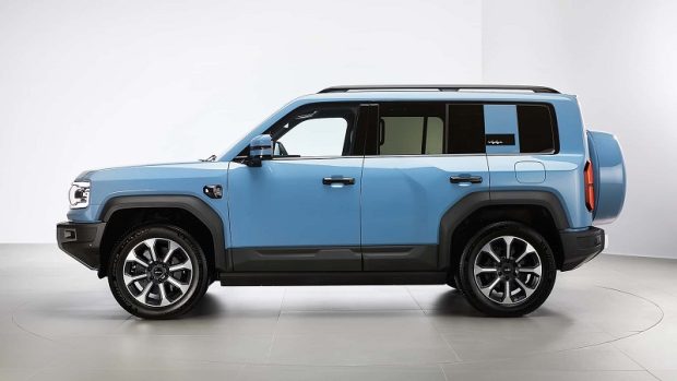 لئوپارد 5 - نمای جانبی