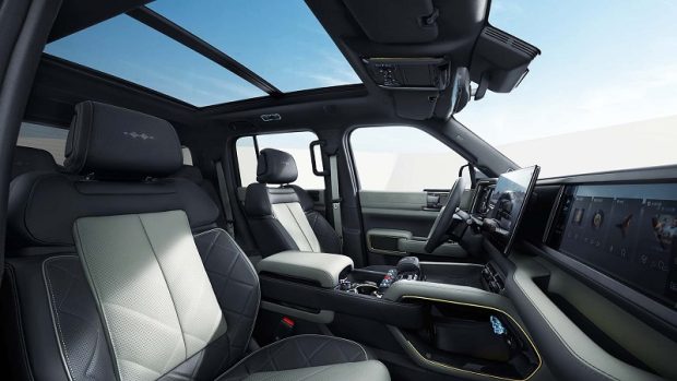 لئوپارد 5 - صندلی‌های جلو