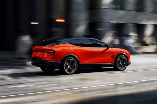 شاسی بلند هیبریدی لوتوس فورمی