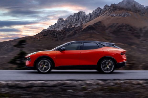 شاسی بلند هیبریدی لوتوس فورمی