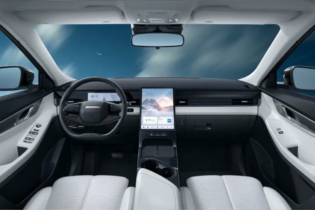 لوکانو L5 - کابین