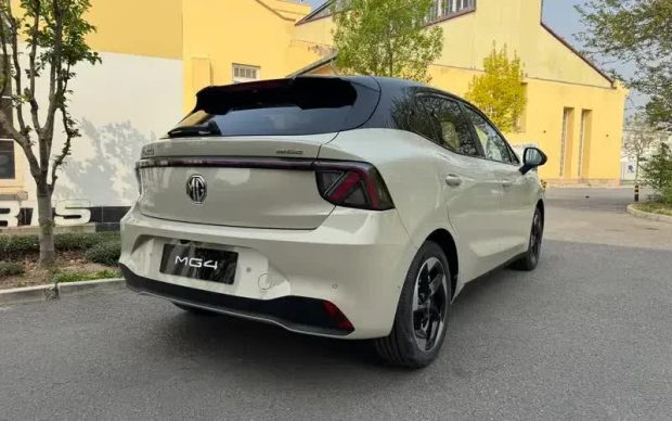 ام جی ۴ مدل ۲۰۲۶