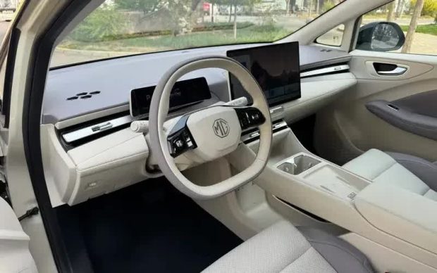 ام جی ۴ مدل ۲۰۲۶