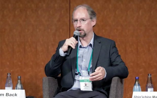 ساتوشی ناکاموتو