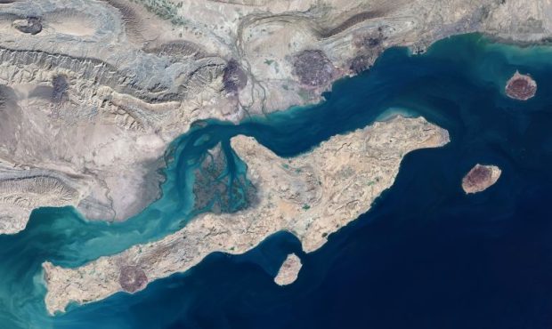 درآمد تنگه هرمز برای ایران