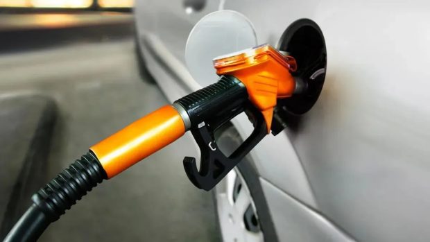 چراغ بنزین خودرو