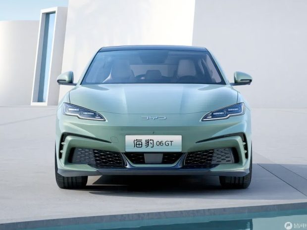 بی وای دی Seal 06