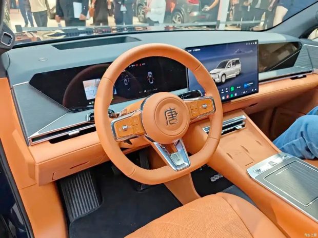 بی‌وای‌دی گریت تانگ EV