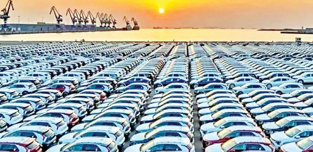 توقف واردات خودرو در ۱۴۰۵