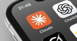 سورس‌کد Claude