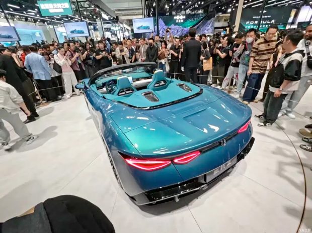 دنزا Z کانورتیبل