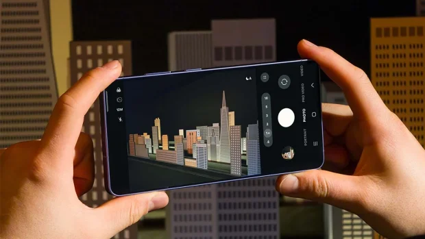 وان یو آی ۸.۵ برای Galaxy S25