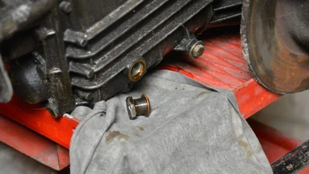 نشتی روغن گیربکس