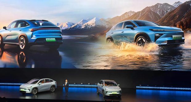 شاسی‌بلند جیلی Boyue EREV