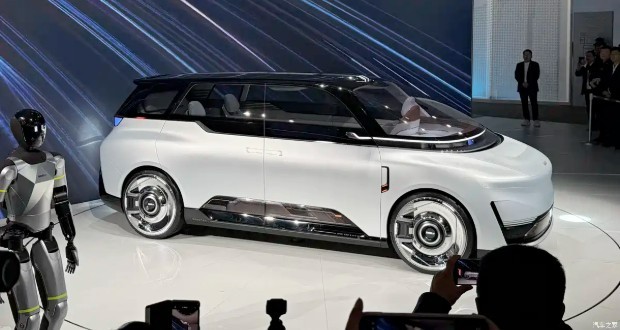 تاکسی خودران جیلی Eva Cab