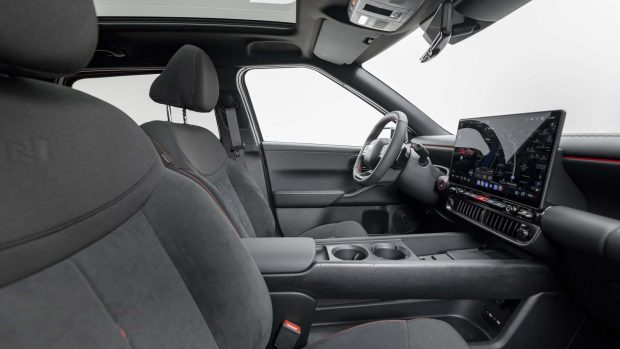 کابین هیوندای آیونیک ۳