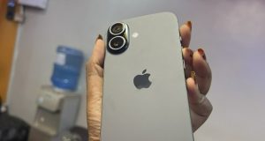 نمایشگر آیفون ۱۸