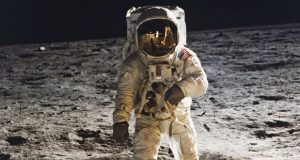 فرود روی ماه