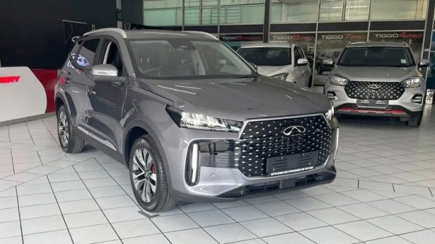قیمت فونیکس F9 و ام وی ام X5