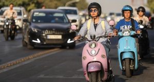 گواهینامه موتور بانوان