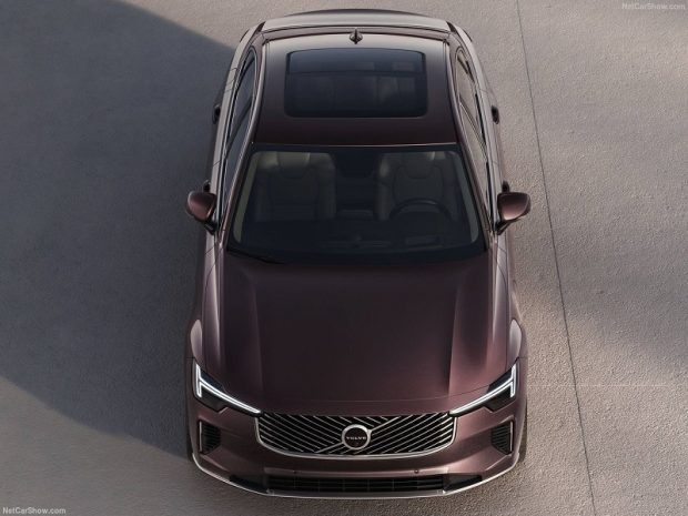 ولوو S90