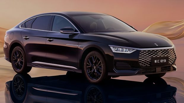 بی وای دی Linghui E9