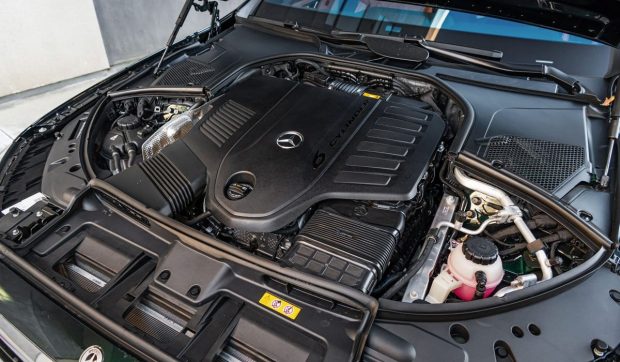نمای پیشرانه مرسدس بنز S450 وارداتی