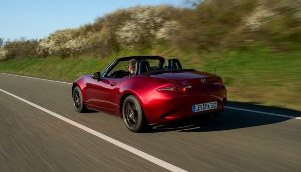 نمای عقب مزدا MX-5 مدل 2027