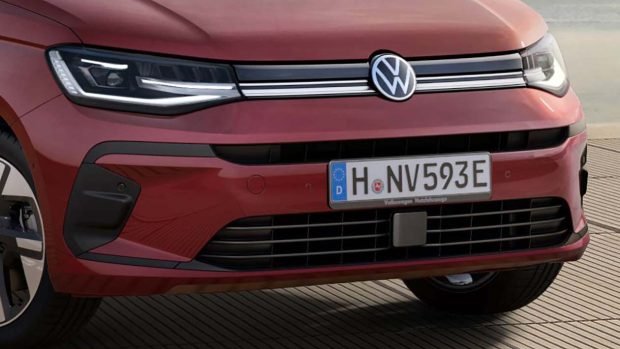 نمای جلو فولکس واگن Caddy مدل 2026