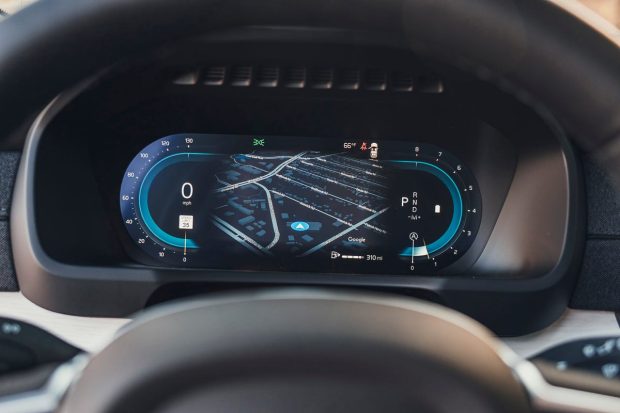 نمای کابین ولوو XC90 وارداتی