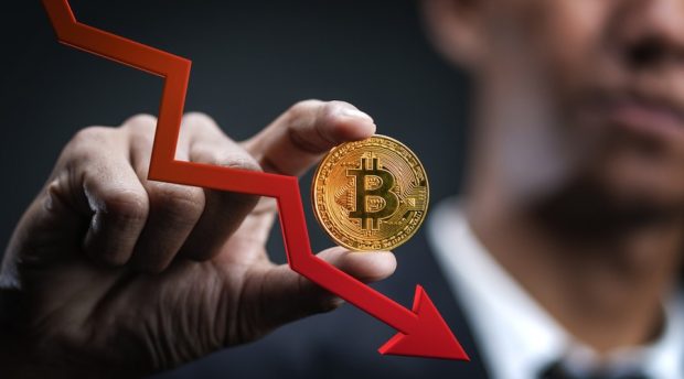سقوط قیمت بیت کوین