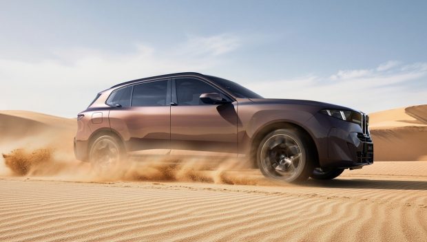 نمای جلو نسخه لانگ بی ام و X5