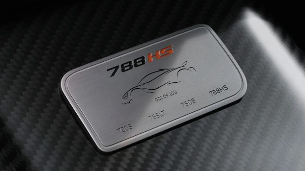 نمای کابین مک‌لارن 788HS