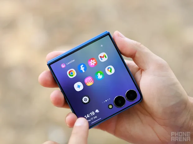 گلکسی Z Flip 8