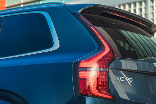 ولوو XC90 آفتاب خودرو