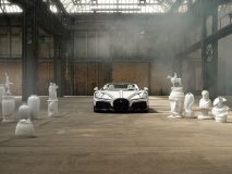 بوگاتی W16 میسترال Blanc Éternel