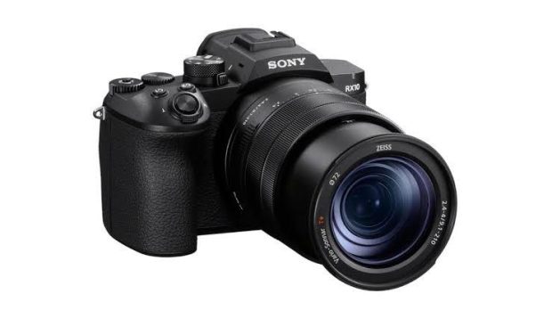 دوربین سونی RX10 V