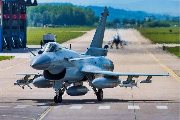 هواپیمای ترابری Y-20 چین