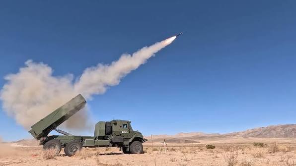لانچر موشکی خودران Raytheon