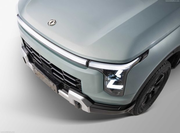 نمای جلو پیکاپ نیسان Z9 وارداتی