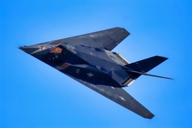 جنگنده پنهانکار F-117