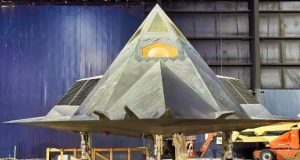 جنگنده پنهانکار F-117
