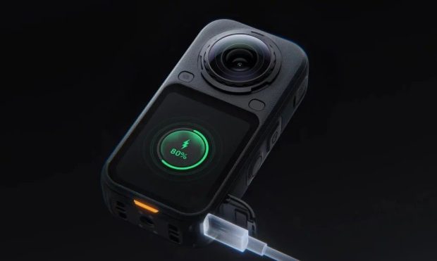 Insta360 X6