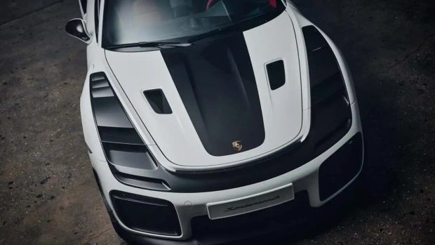 پورشه 911 GT2 RS Slantnose