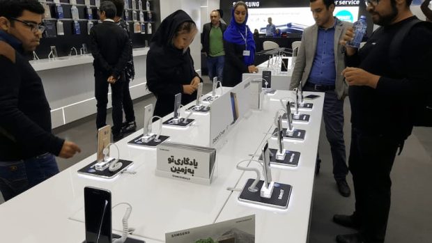 تخلف بازار موبایل