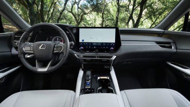 نمای کابین لکسوس RX 350 AWD مدل 2026