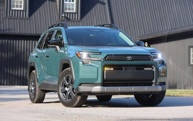 نمای جلو تویوتا RAV4 مدل 2026